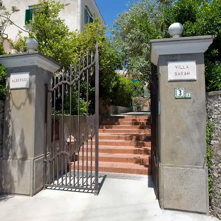 Sarah 4* Capri