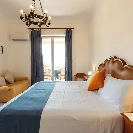 Sarah 4* Capri