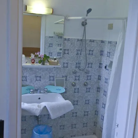 Hotel Sarah 4*