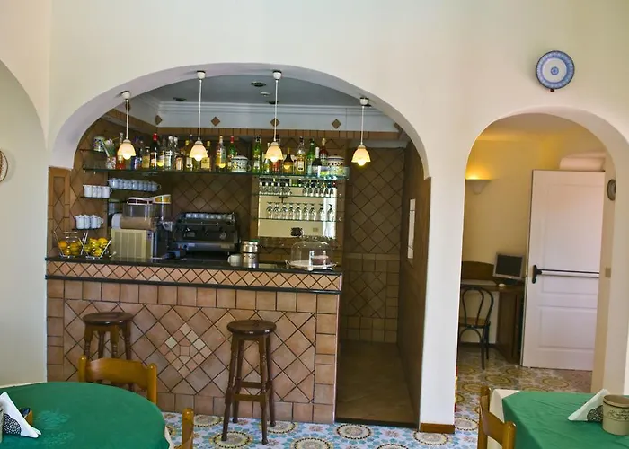 Отель Sarah Капри